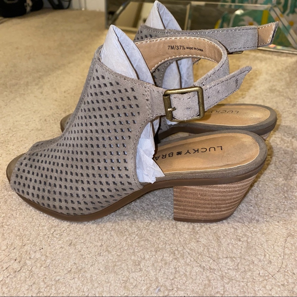 Lucky Brand 🍀 block heel sandals